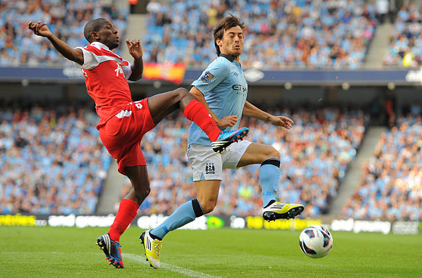 在尤文效力 在尤文效力