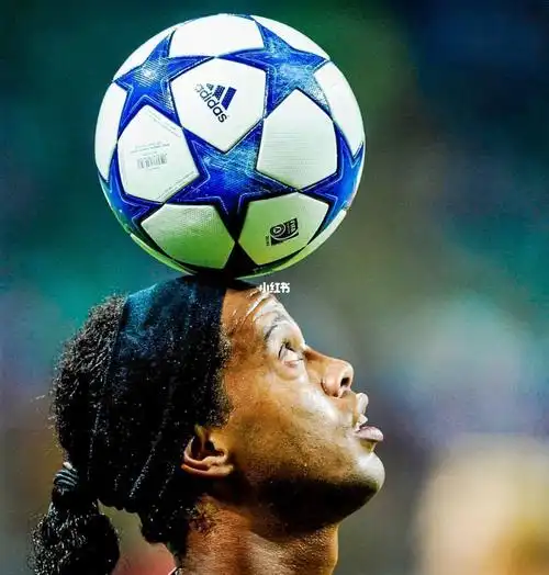 将足球作为 将足球作为